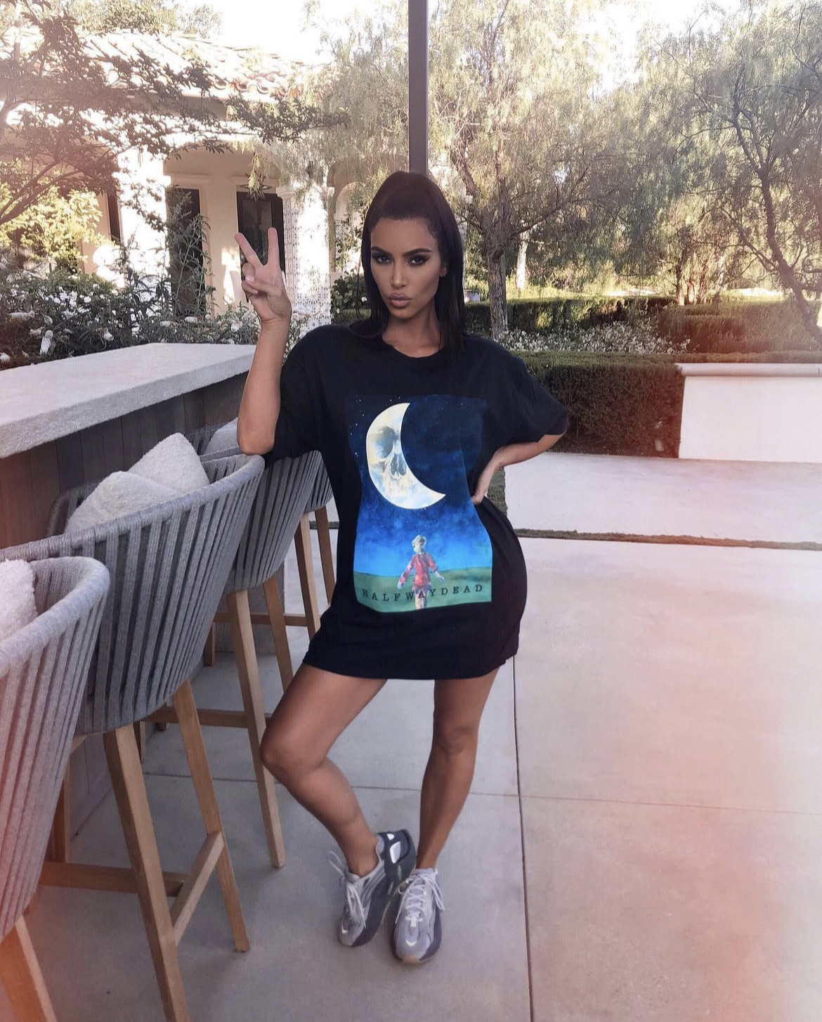 Original base model photo for virtual try-on